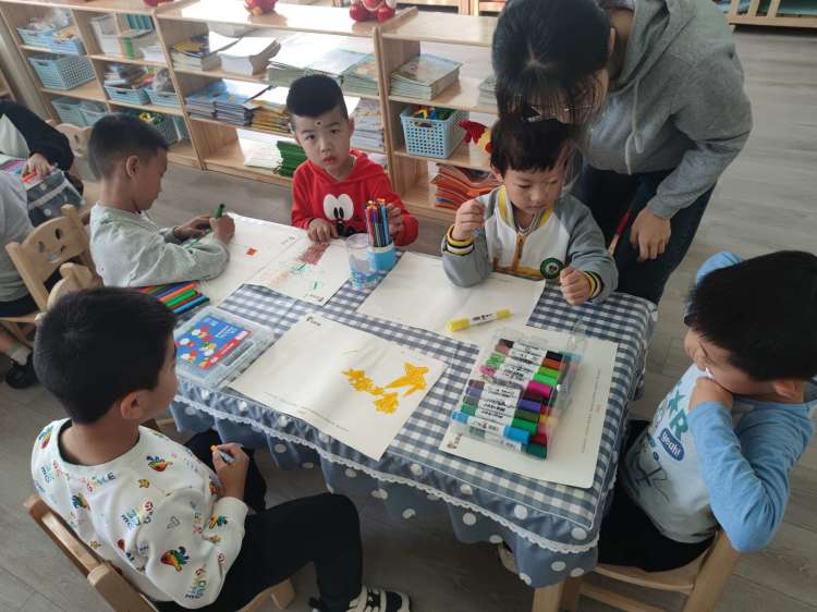 https://img.jianpian.info/12875075/article/20231009/b0497935b1384300b27f00571d2cddab.jpg?imageView2/2/w/750/h/1400/q/80